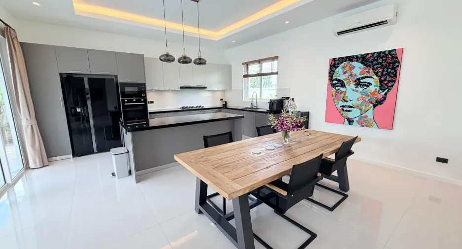 For sale 3 bedrooms villa in Hua Hin, Prachuap Khiri Khan