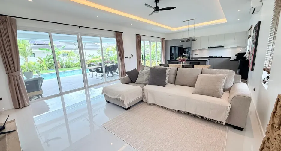 For sale 3 bedrooms villa in Hua Hin, Prachuap Khiri Khan