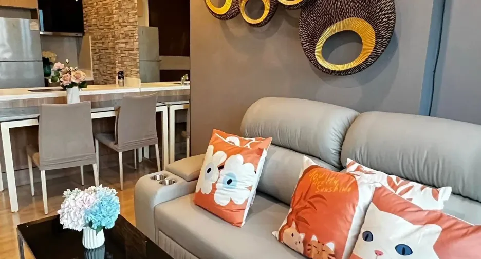 Condo en alquiler de 1 habitaciones en Sathon, Bangkok