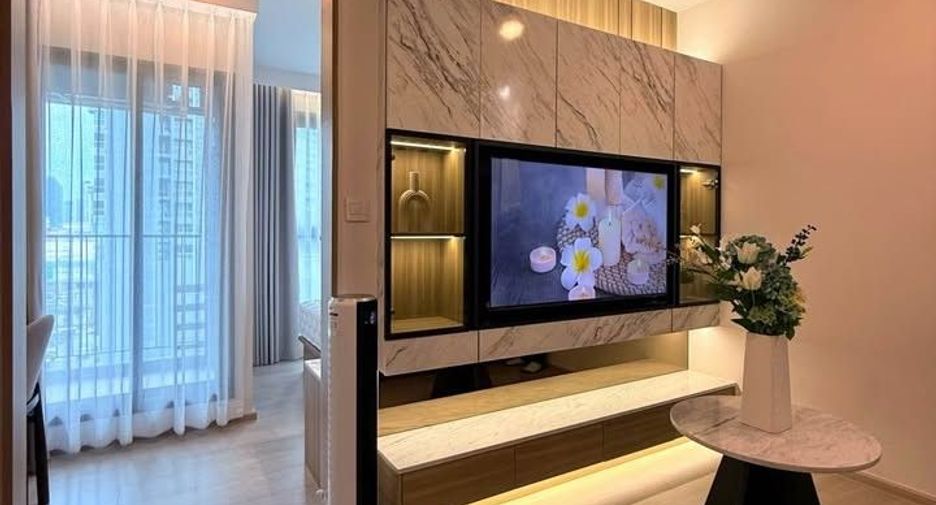 For rent 1 bed condo in Phra Khanong, Bangkok