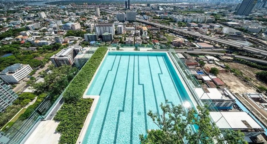 For rent 1 bed condo in Phra Khanong, Bangkok