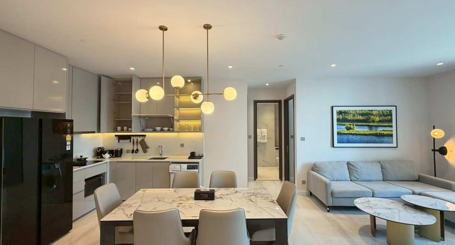 For rent 3 bedrooms condo in Sathon, Bangkok