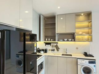 For rent 3 bedrooms condo in Sathon, Bangkok