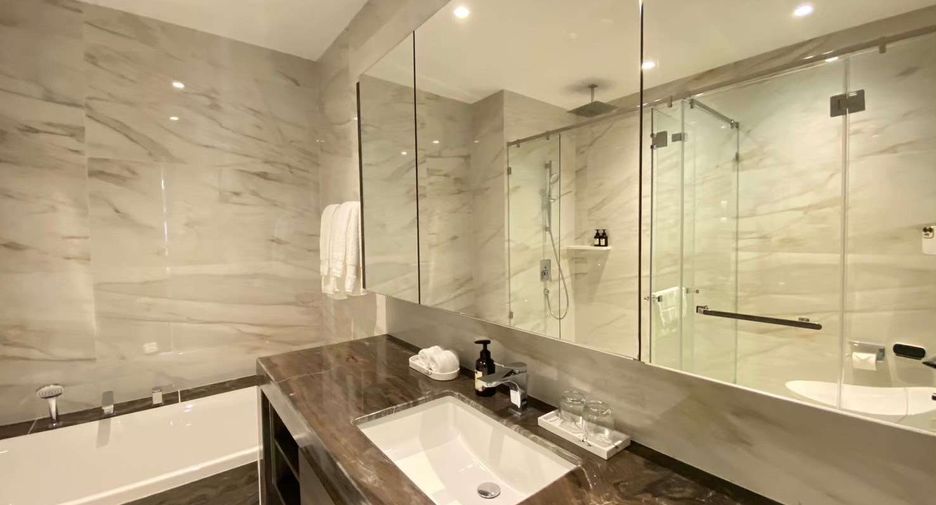 For rent 3 bedrooms condo in Sathon, Bangkok