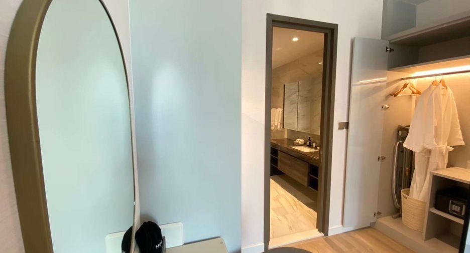 For rent 3 bedrooms condo in Sathon, Bangkok
