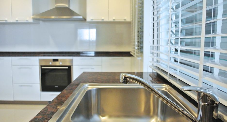 For rent 4 bedrooms condo in Watthana, Bangkok