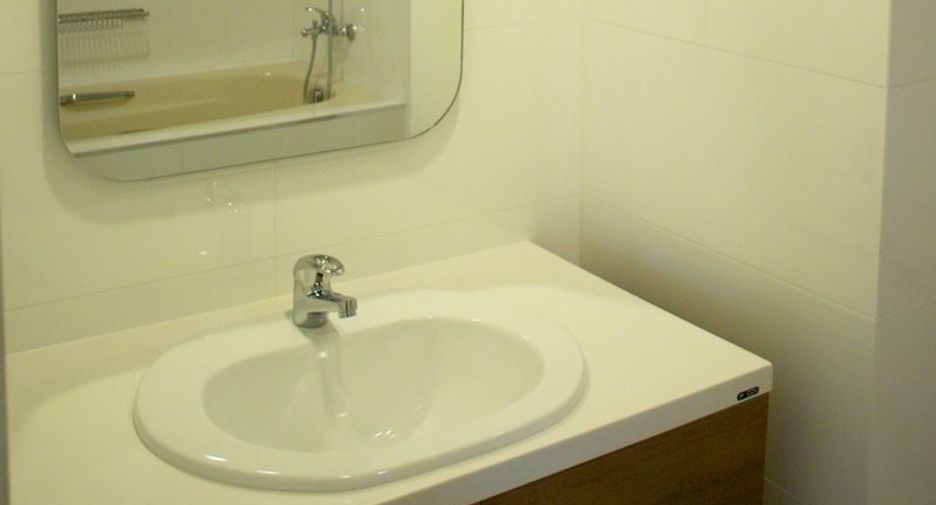 For rent 4 bedrooms condo in Watthana, Bangkok