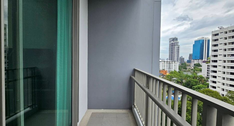 For rent 2 bedrooms condo in Watthana, Bangkok