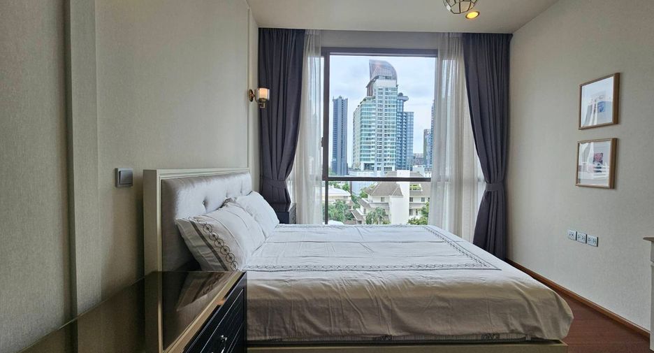For rent 2 bedrooms condo in Watthana, Bangkok