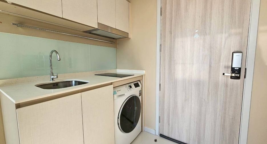 For rent 1 bed condo in Sathon, Bangkok