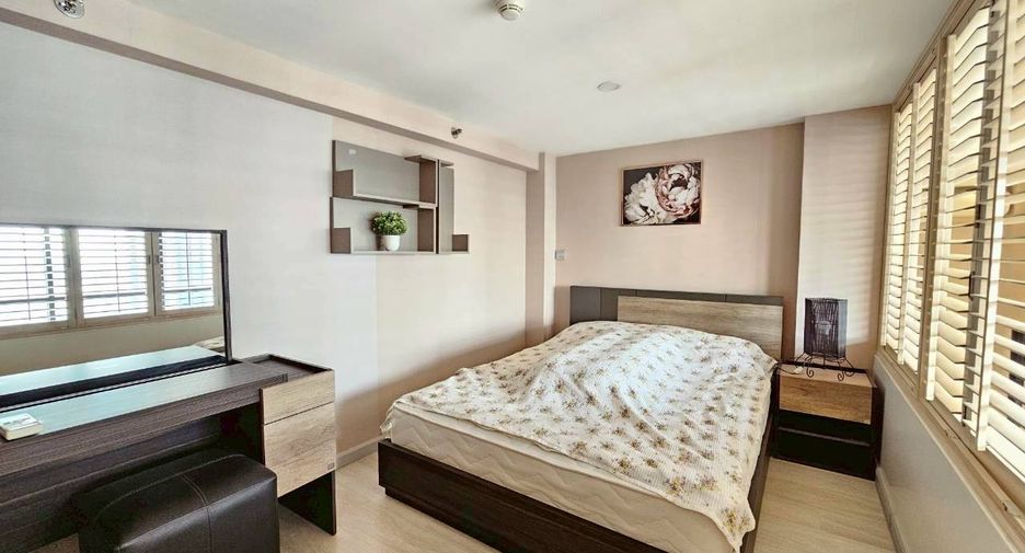 For rent 1 bed condo in Sathon, Bangkok