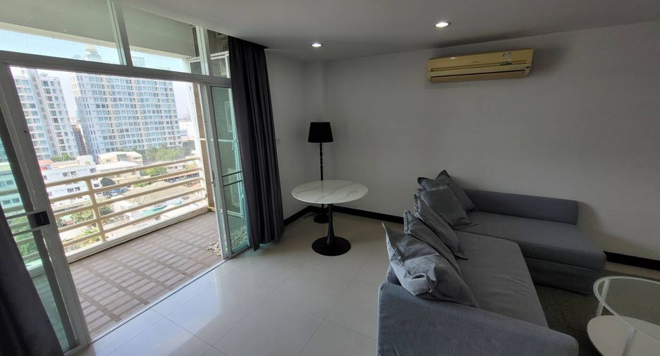 À louer 2 chambres condo à Phra Khanong, Bangkok