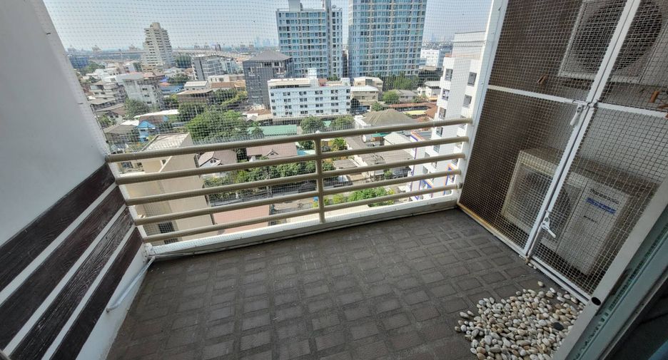 À louer 2 chambres condo à Phra Khanong, Bangkok