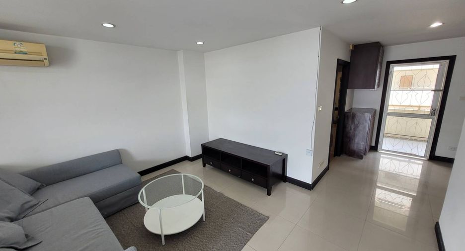 À louer 2 chambres condo à Phra Khanong, Bangkok