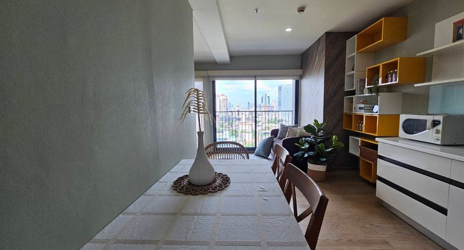 For rent 1 bed condo in Khlong Toei, Bangkok