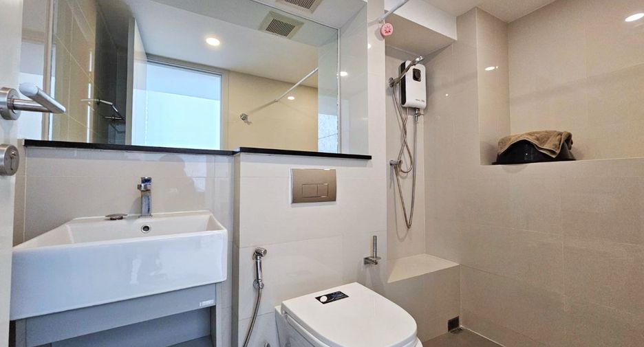 For rent and for sale 1 bed condo in Sathon, Bangkok