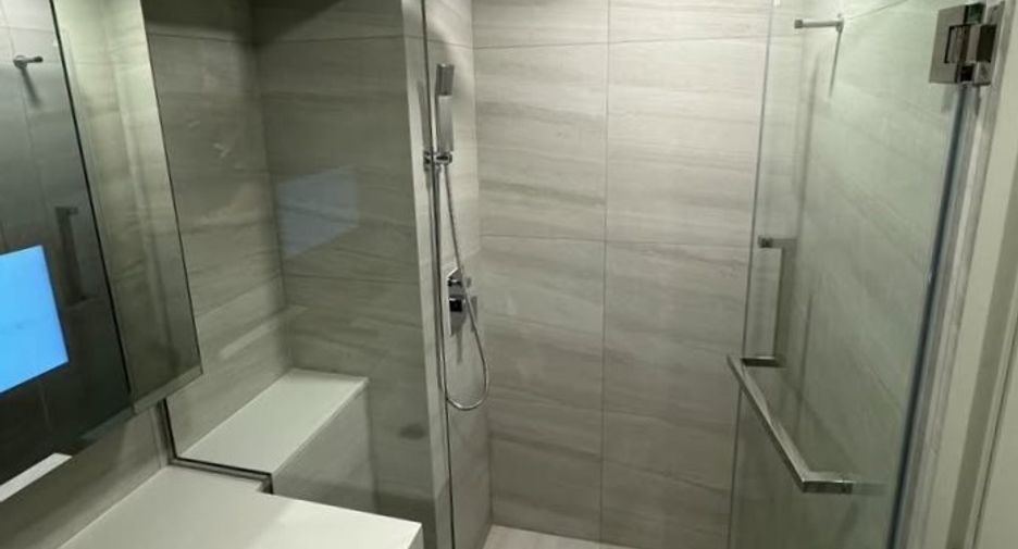 For rent 1 bed condo in Bang Rak, Bangkok