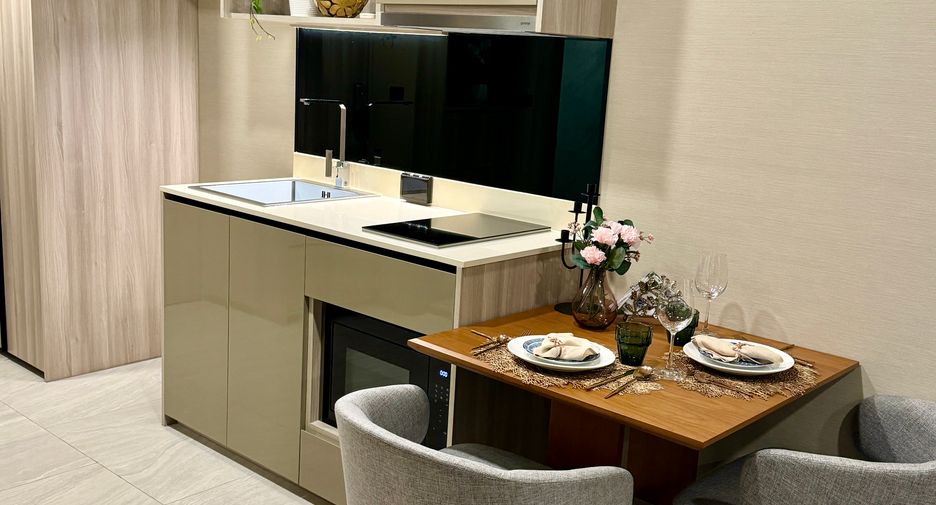 For rent 1 bed condo in Watthana, Bangkok