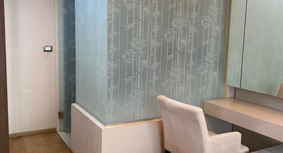 For rent 1 bed condo in Sathon, Bangkok