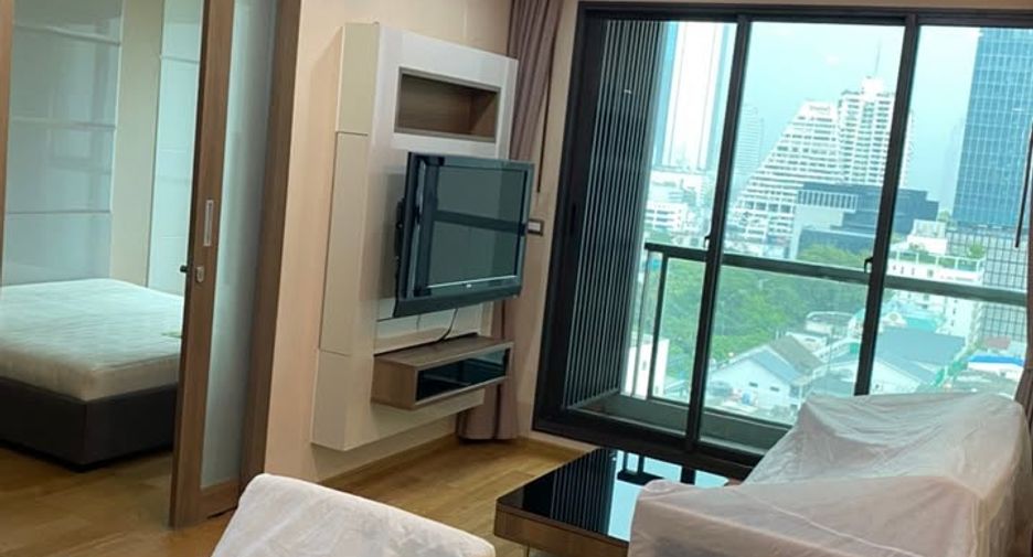 For rent 1 bed condo in Sathon, Bangkok