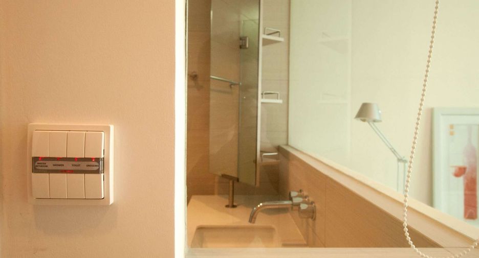 For rent 1 bed condo in Khlong Toei, Bangkok