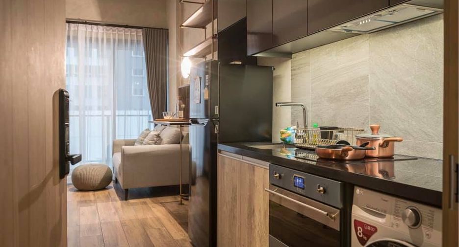 For rent 1 bed condo in Watthana, Bangkok