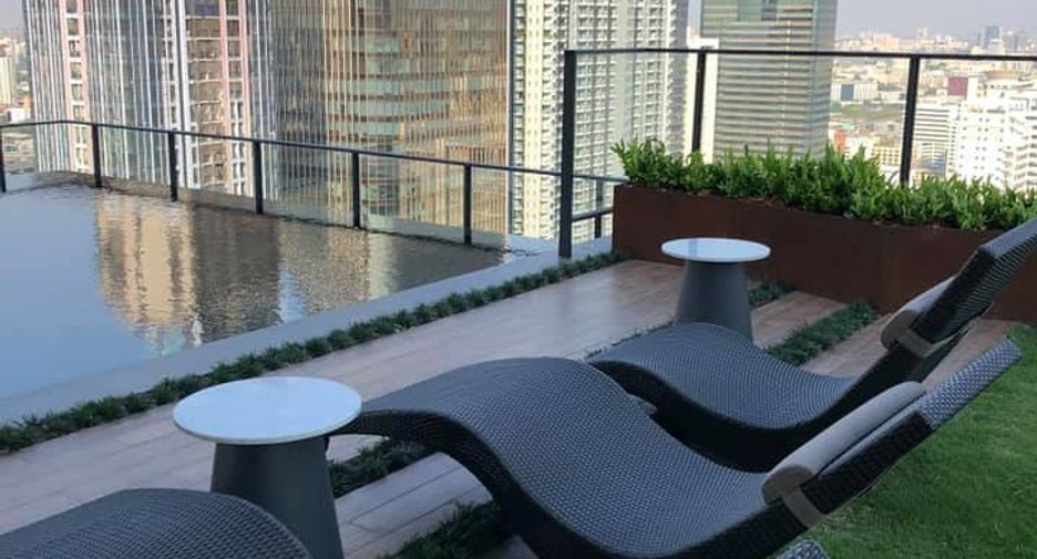 For rent 1 bed condo in Watthana, Bangkok