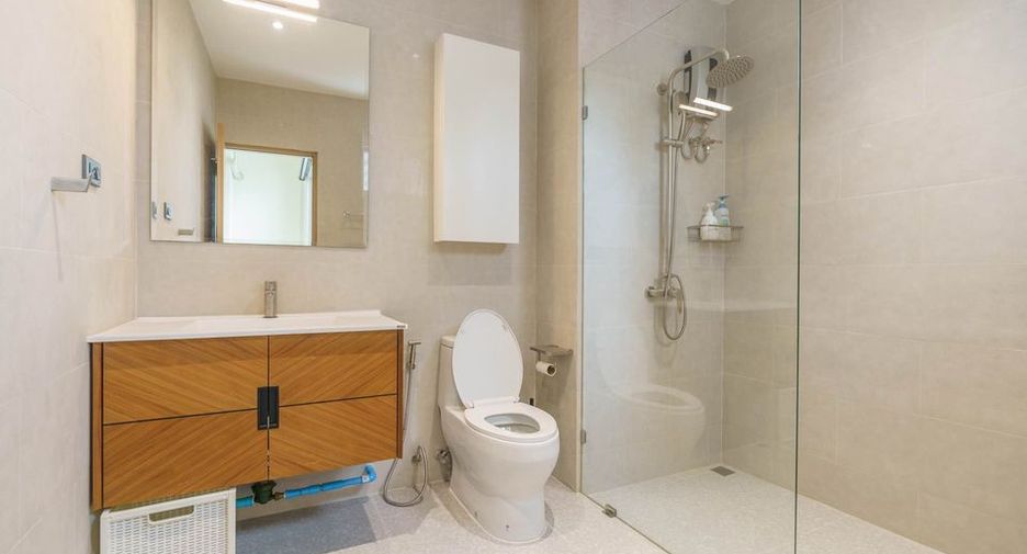 For rent 1 bed condo in Watthana, Bangkok