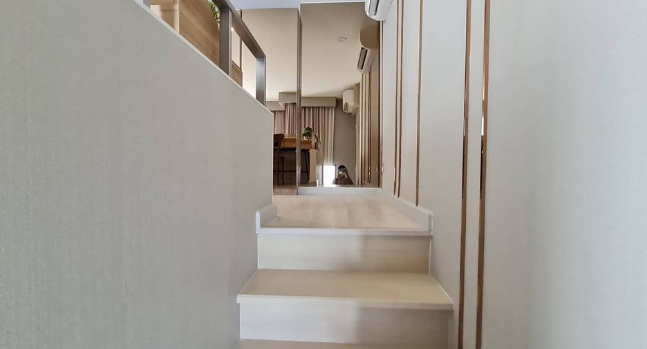 For rent and for sale 1 bed condo in Sathon, Bangkok