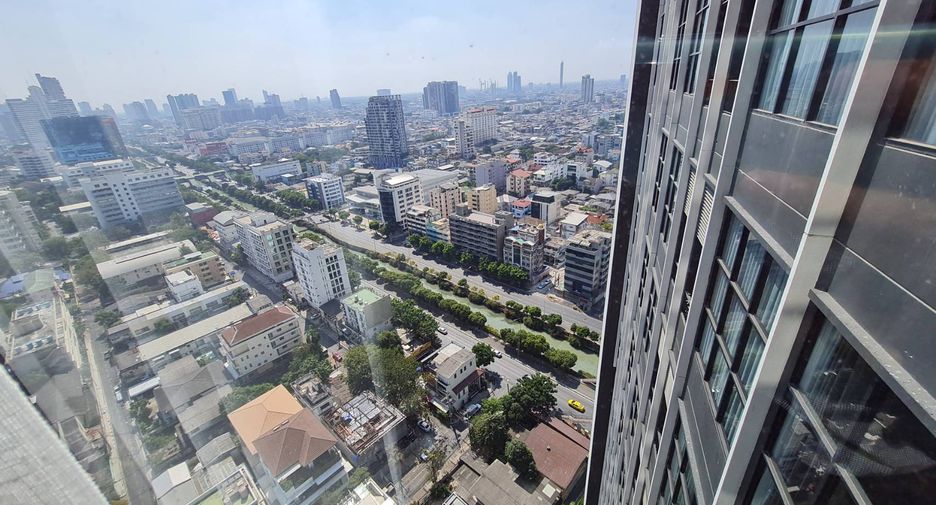 For rent and for sale 1 bed condo in Sathon, Bangkok