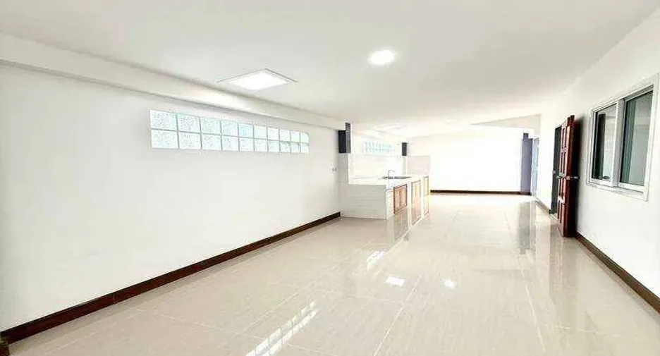 For sale 3 bedrooms house in Bang Saray, Pattaya