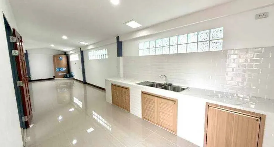 For sale 3 bedrooms house in Bang Saray, Pattaya