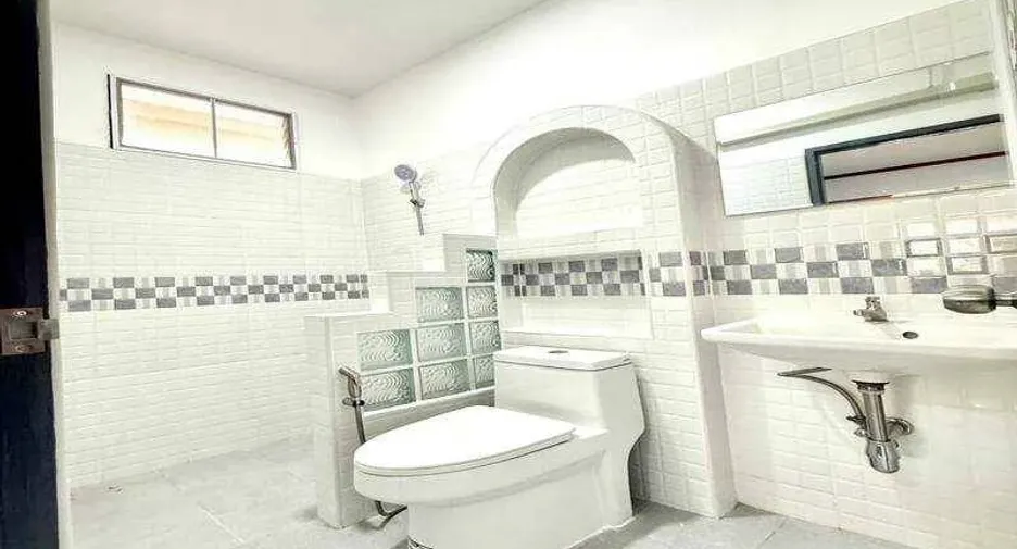For sale 3 bedrooms house in Bang Saray, Pattaya