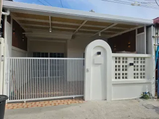 For sale 2 bedrooms townhouse in Bang Lamung, Chonburi