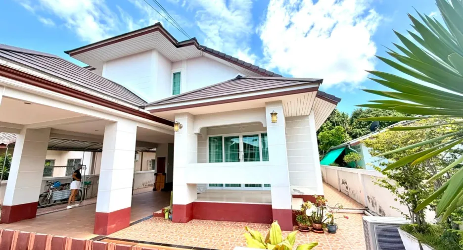 For sale 3 bedrooms house in Bang Saray, Pattaya