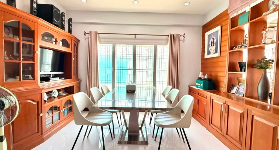 For sale 3 bedrooms house in Bang Saray, Pattaya