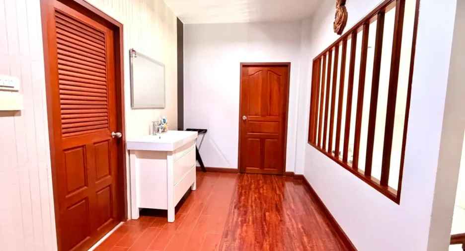 For sale 3 bedrooms house in Bang Saray, Pattaya