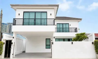 For sale 3 bedrooms villa in Jomtien, Pattaya