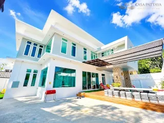 For rent 5 bedrooms villa in Bang Lamung, Chonburi