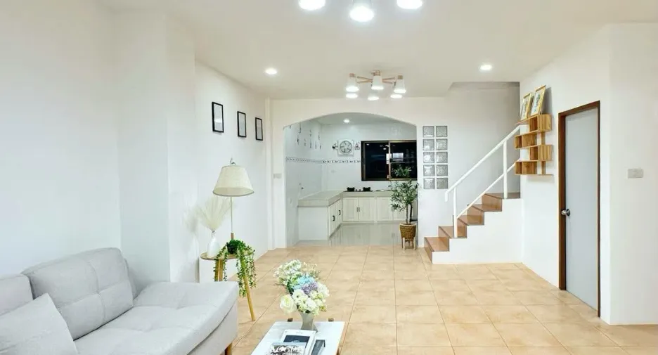 For sale 2 bedrooms townhouse in Jomtien, Pattaya