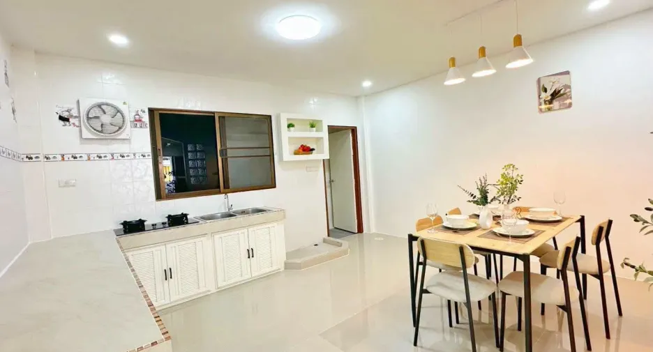 For sale 2 bedrooms townhouse in Jomtien, Pattaya