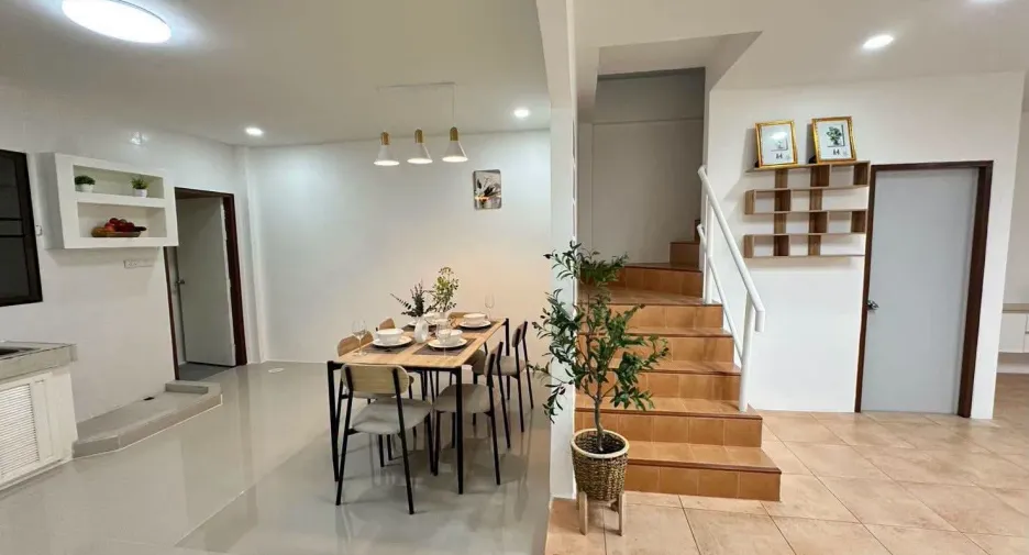 For sale 2 bedrooms townhouse in Jomtien, Pattaya