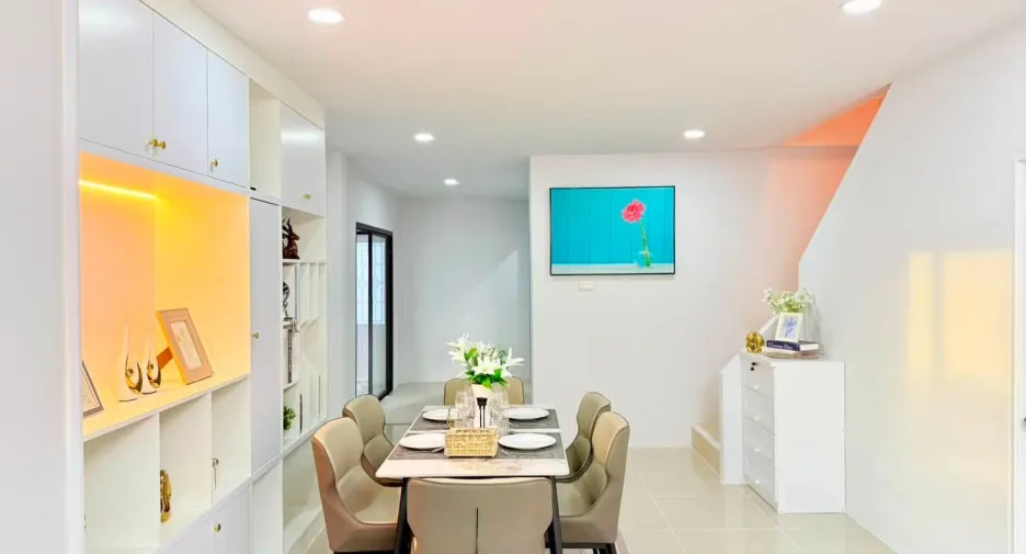 For sale 3 bedrooms townhouse in Bang Lamung, Chonburi