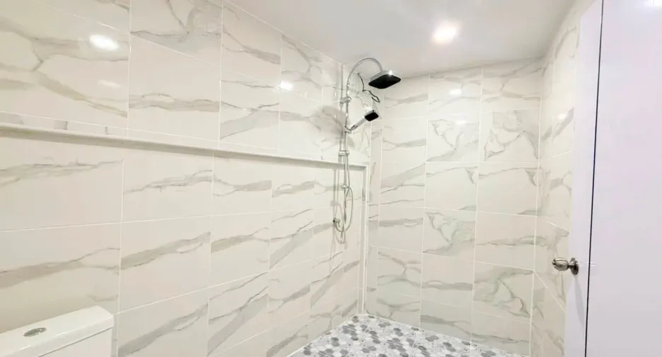 For sale 3 bedrooms townhouse in Bang Lamung, Chonburi