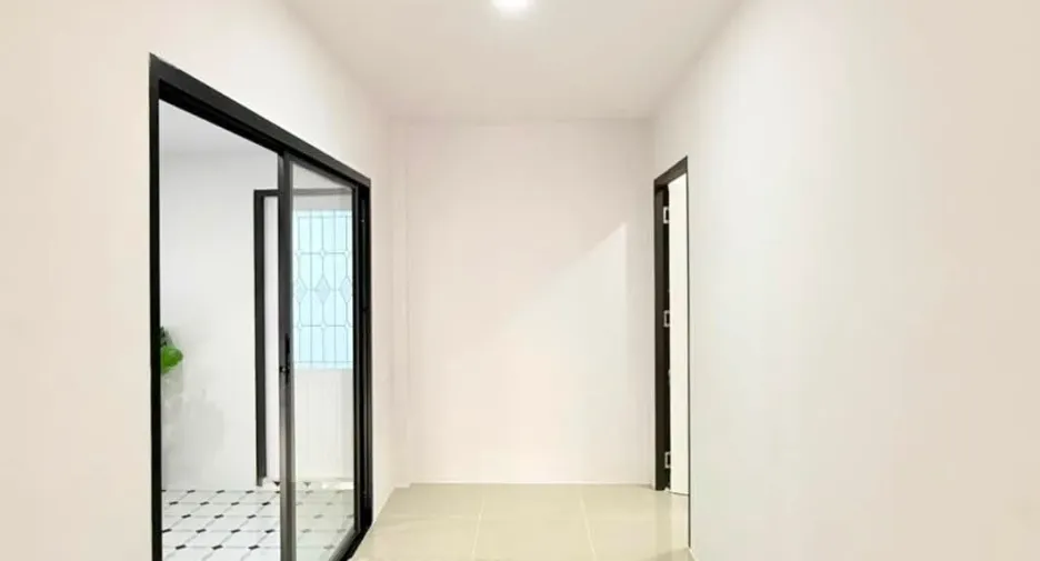 For sale 3 bedrooms townhouse in Bang Lamung, Chonburi