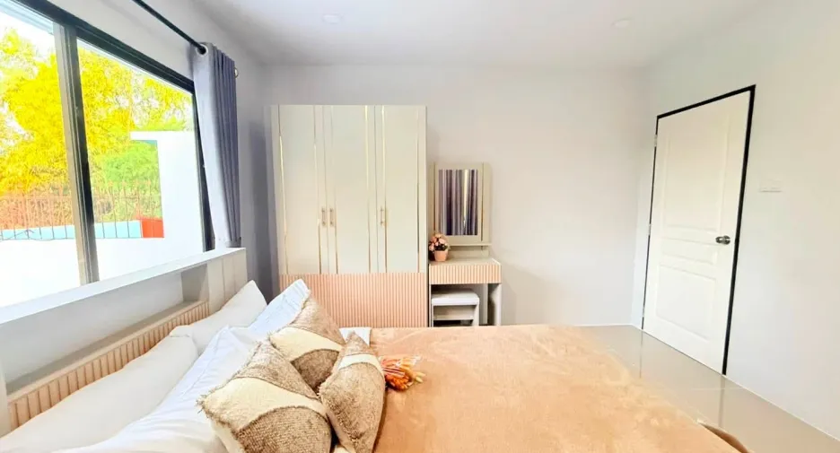 For sale 3 bedrooms townhouse in Bang Lamung, Chonburi