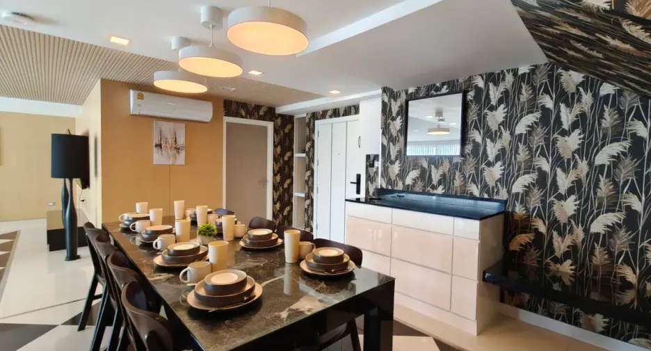 For rent 2 bedrooms condo in Bang Lamung, Chonburi
