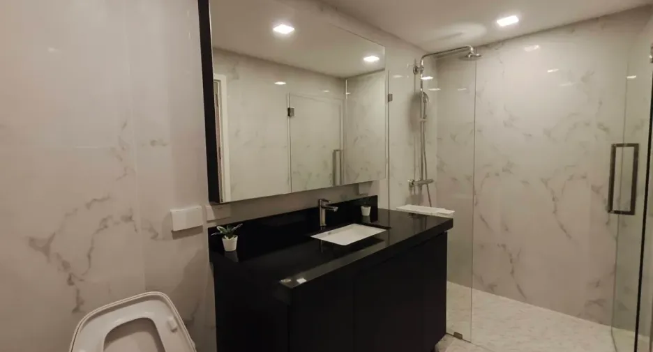 For rent 2 bedrooms condo in Bang Lamung, Chonburi
