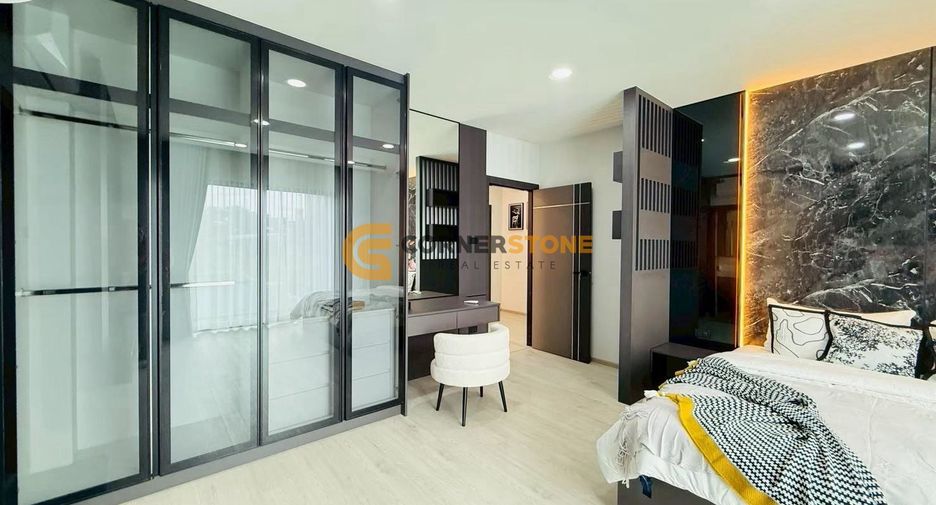 For rent 5 bedrooms house in Jomtien, Pattaya