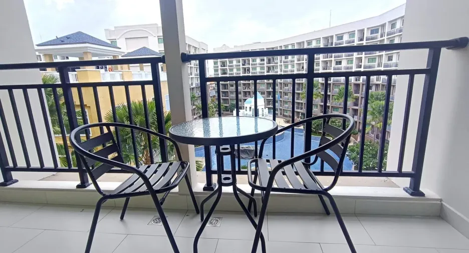 For rent 2 bedrooms condo in Bang Lamung, Chonburi